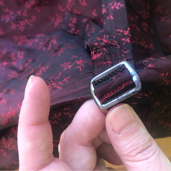 Vintage Western Vest Asian Red Black Floral Embroidered Silk Satin Gold Buttons - Picture 10 of 16